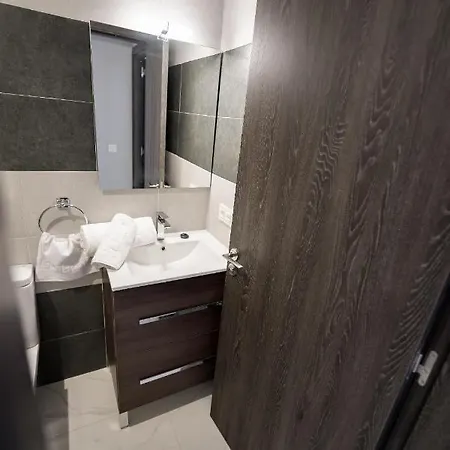 アパート Aurea *